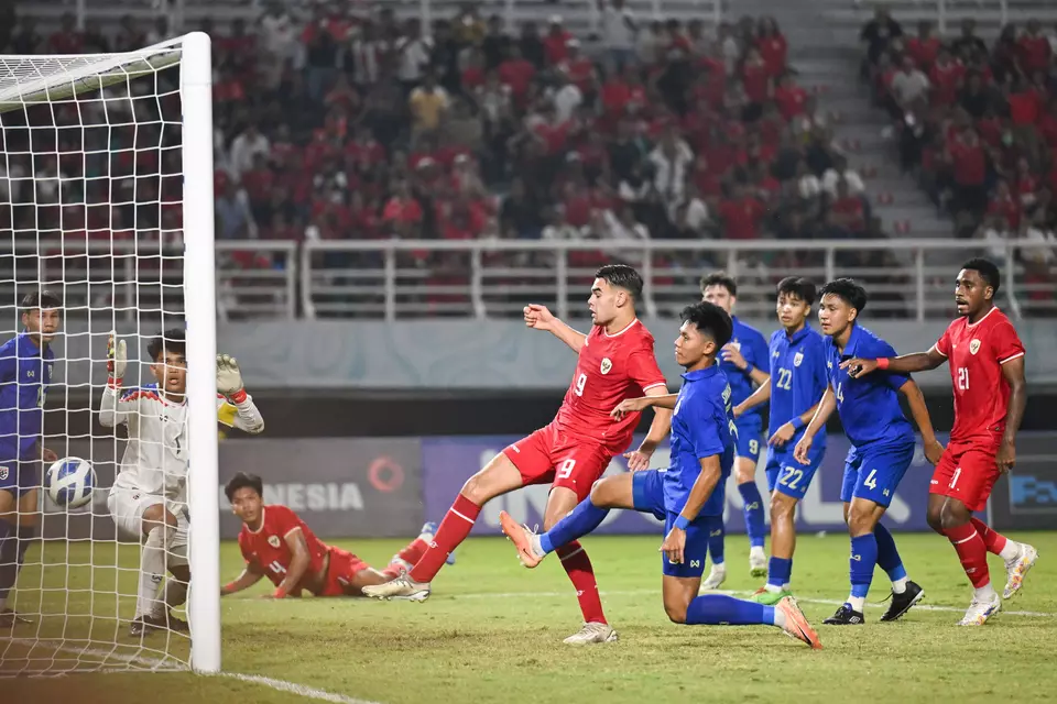 Striker Timnas Indonesia U-19 Jens Raven berhasil menjebol gawang Thailand dalam final Piala AFF U-19, Senin, 29 Juli 2024 di Stadion Gelora Bung Tomo.